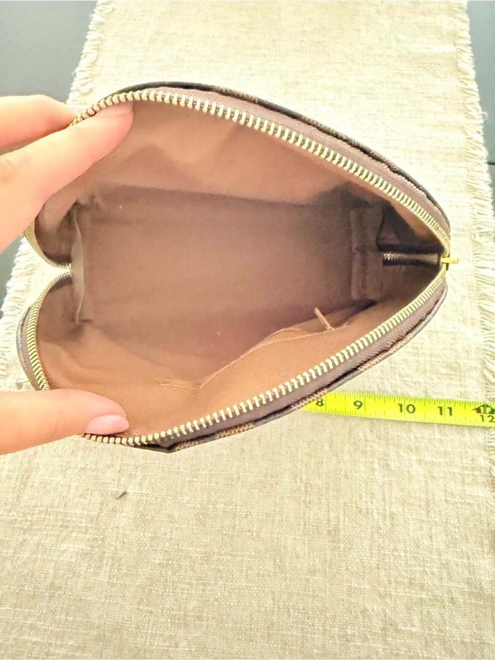 Pouch - Picture 3 of 6